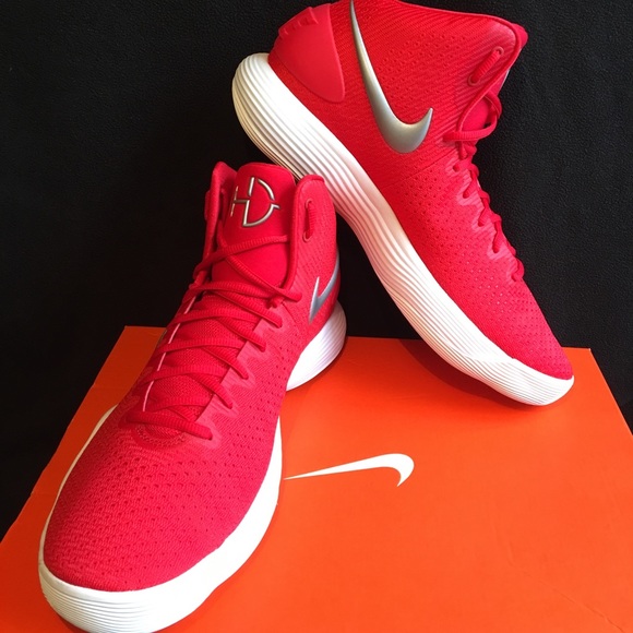 Nike Hyperdunk “University Red” NWOT - Picture 4 of 6